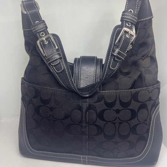 COACH💥SOLD OUT💥Black Signature  Soho Shoulder Bag No.6824 - Picture 4 of 10